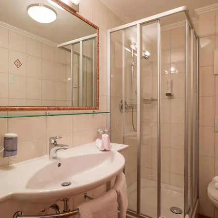 Aparthotel Garni Matthäuserhof 3*