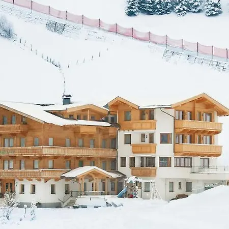 غارني ماتهاوسيرهوف الفندقية جيرلوس