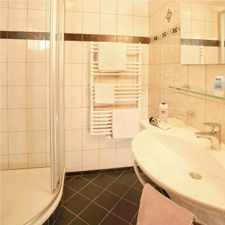 غارني ماتهاوسيرهوف الفندقية 3*