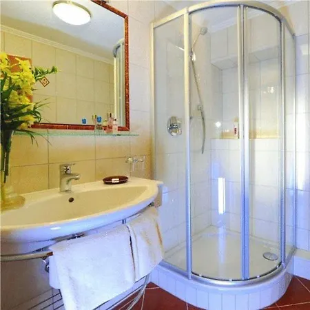 غارني ماتهاوسيرهوف الفندقية جيرلوس