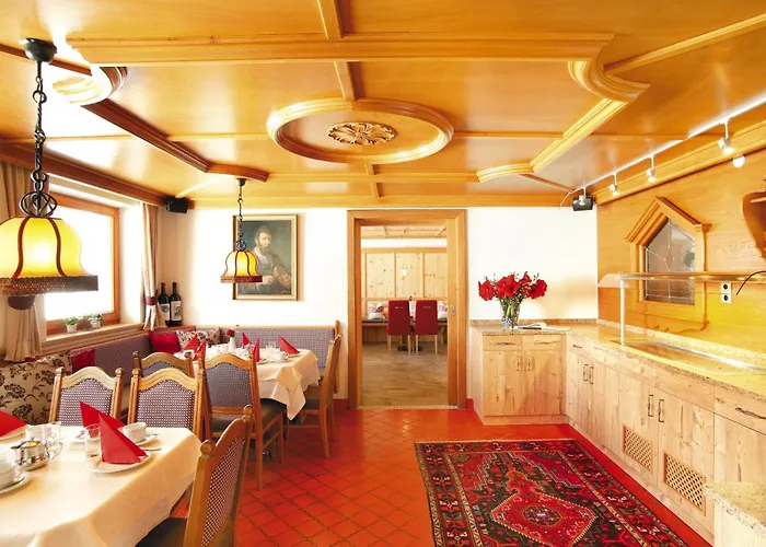 加尔尼马特豪斯霍夫公寓式酒店 3* 盖洛斯